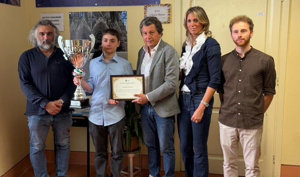 Mario Agnelli ha consegnato l’attestato di merito a Iacopo Gironi