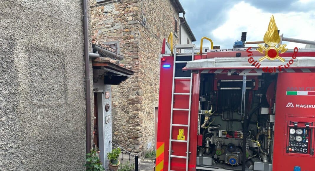 Anziano perde la vita in un incendio in uno stabile a Quarata