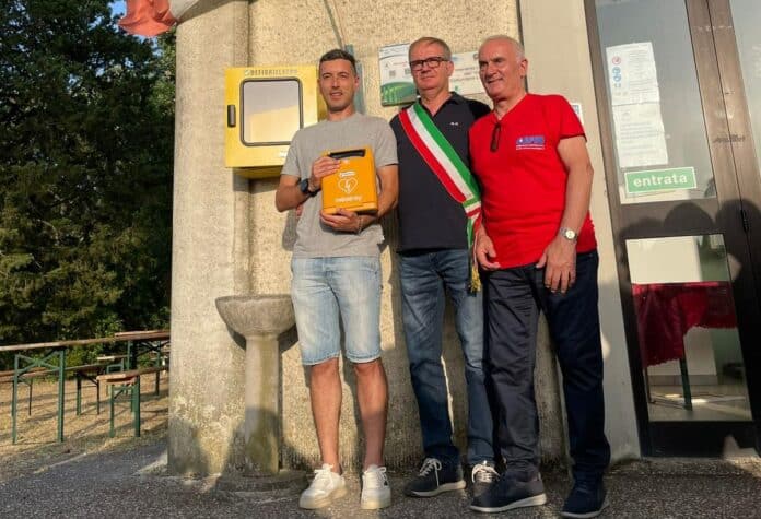 Cortona, un nuovo defibrillatore a Pietraia donato dall'Avis