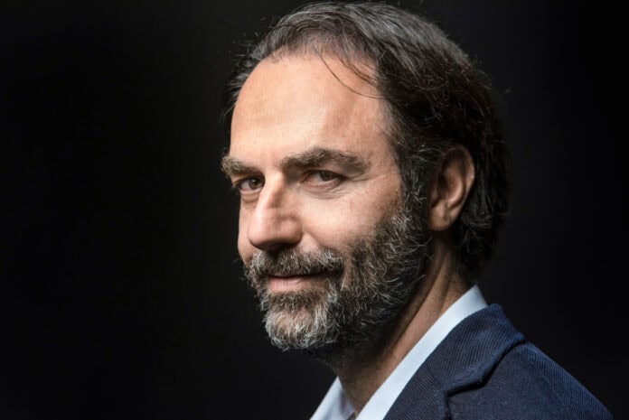 Neri Marcorè per il taglio del Nastro di Officine Social Movie