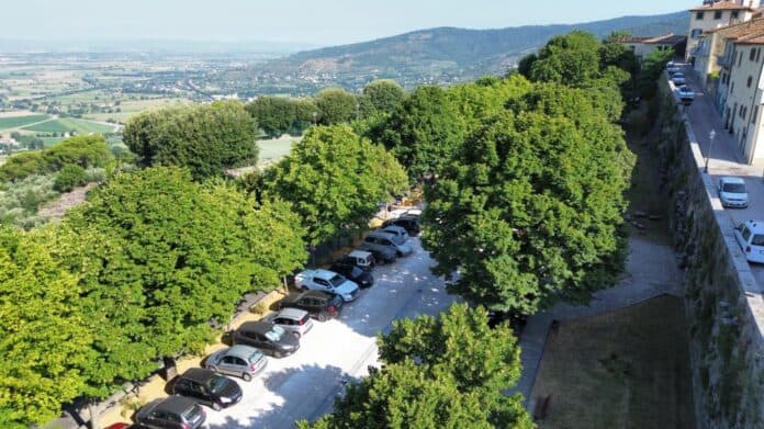 Parcheggio mercato cortona