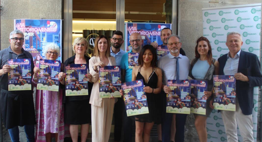 Via Vittorio Veneto Summer Night anima Saione con musica e shopping