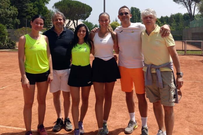Il Valtiberina Tennis festeggia la promozione in serie D1 femminile