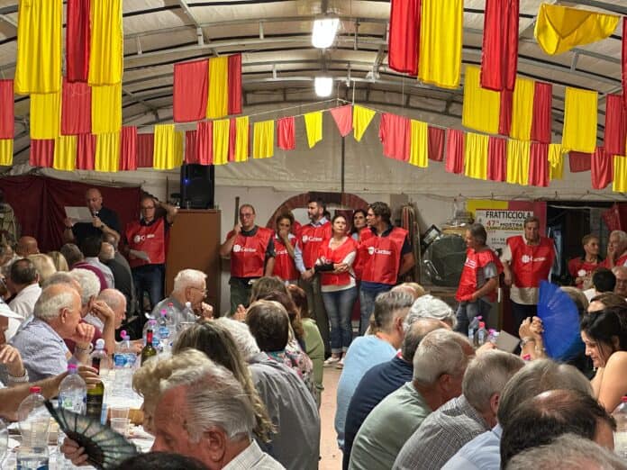 Cortona, tante persone alla cena di beneficenza pro Caritas