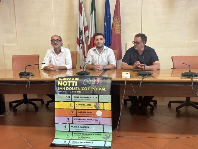 Certe Notti anima piazza San Domenico con musica libri e spettacoli