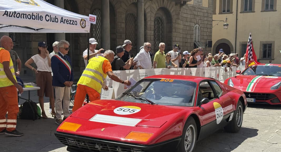 La Mille Miglia torna ad Arezzo con più di 125 Ferrari e auto storiche