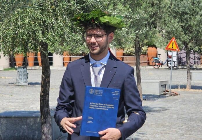 Castiglion Fiorentino Matteo Luconi si laurea Con una tesi sul “Palio dei Rioni”