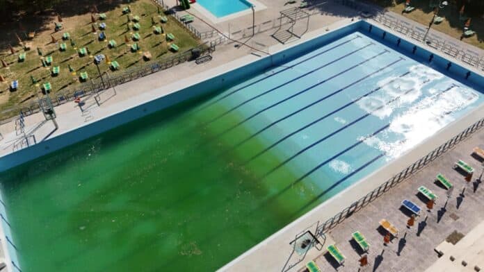 Castilglion Fiorentino: piscina comunale aperta parzialmente