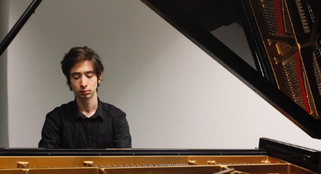 Danis Pagani in concerto al pianoforte a Cortona