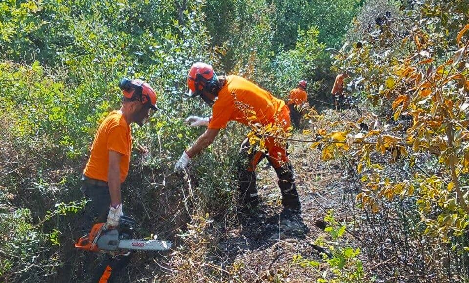 Incendio in località Tuori nel comune di Civitella val di Chiana