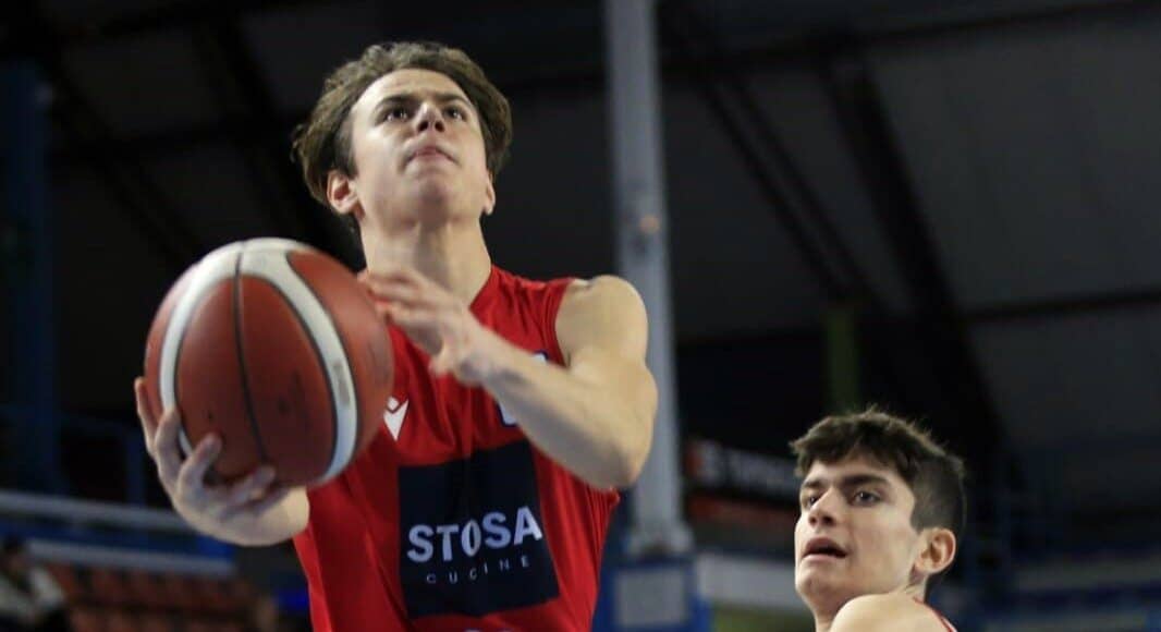 La Scuola Basket Arezzo saluta il ritorno di Filippo Francesconi