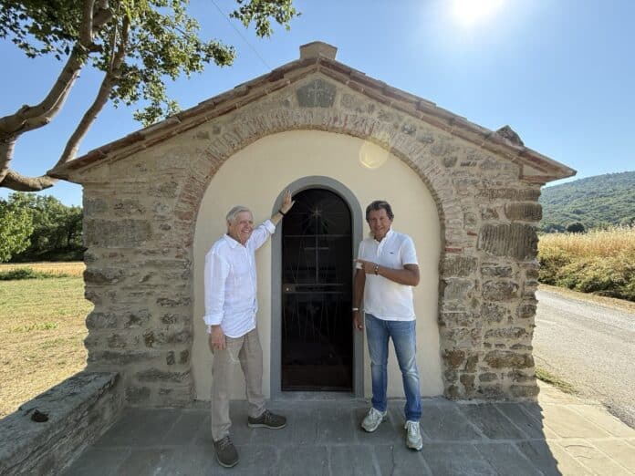 Val di Chio, restaurata la storica Maestà all’incrocio per Gaggioleto