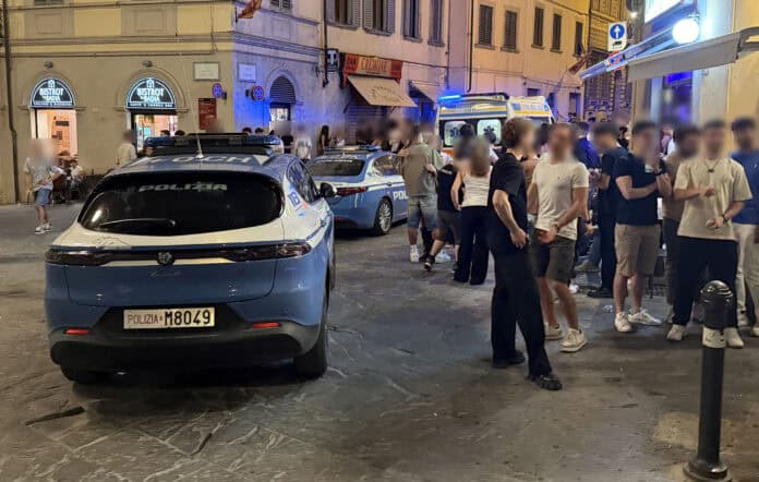 Aggressione a un minorenne in piazza della Badia ad Arezzo