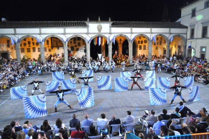 45 anni per il Gruppo Storico Musici e Sbandieratori “IL CASSERO”