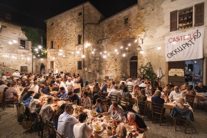 Dal 10 agosto riparte Tovaglia a quadri nel borgo di Anghiari