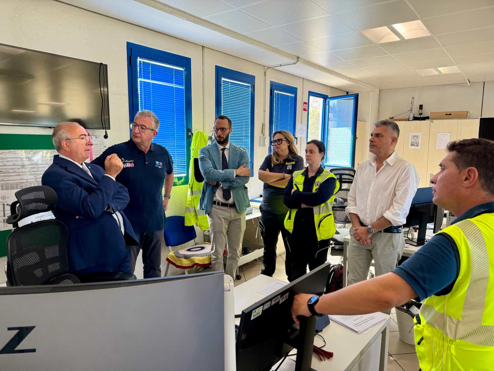 Prefetto in visita al 118
