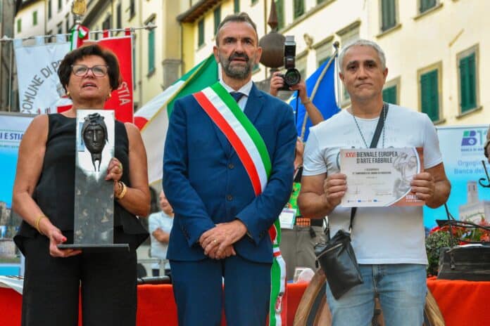 Il campione del mondo di forgiatura è Giampaolo Maniero