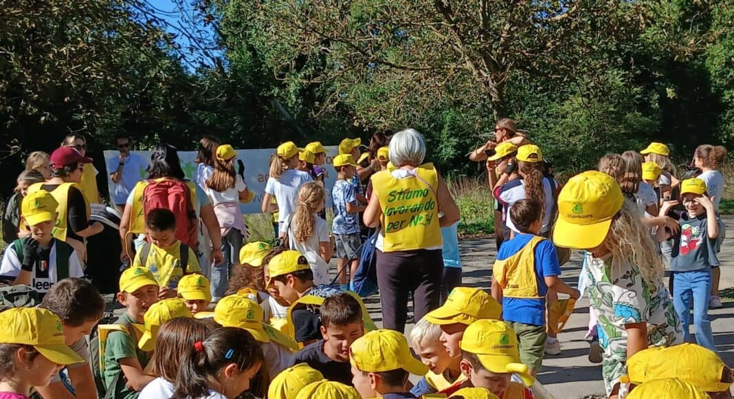 Puliamo il mondo per noi” è lo slogan dei piccoli volontari