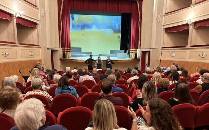 Domenica di festa al Teatro Verdi per la nuova stagione teatrale