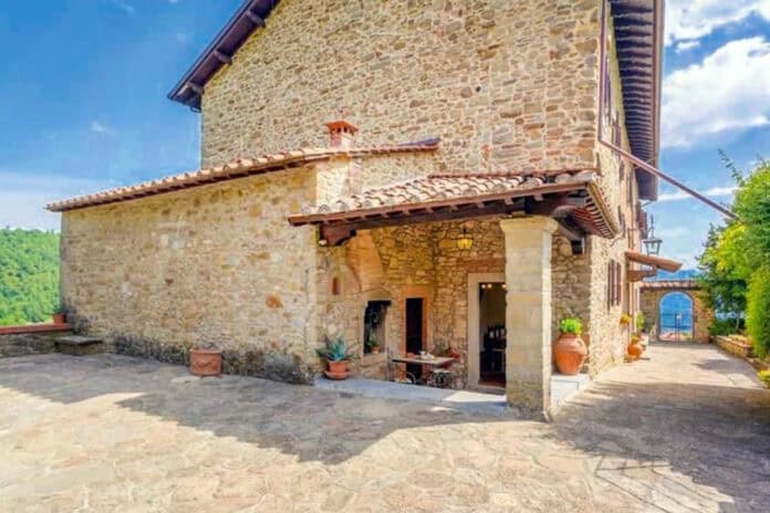 Chiusi della Verna e Ortignano Raggiolo - Castello di Ortignano Raggiolo