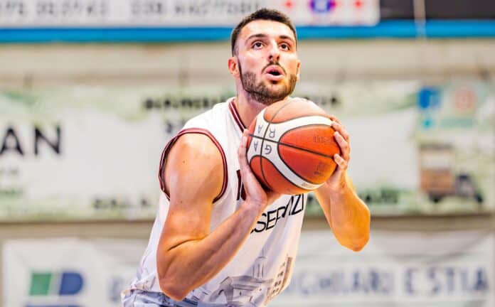 Edoardo Corradossi contro Lucca