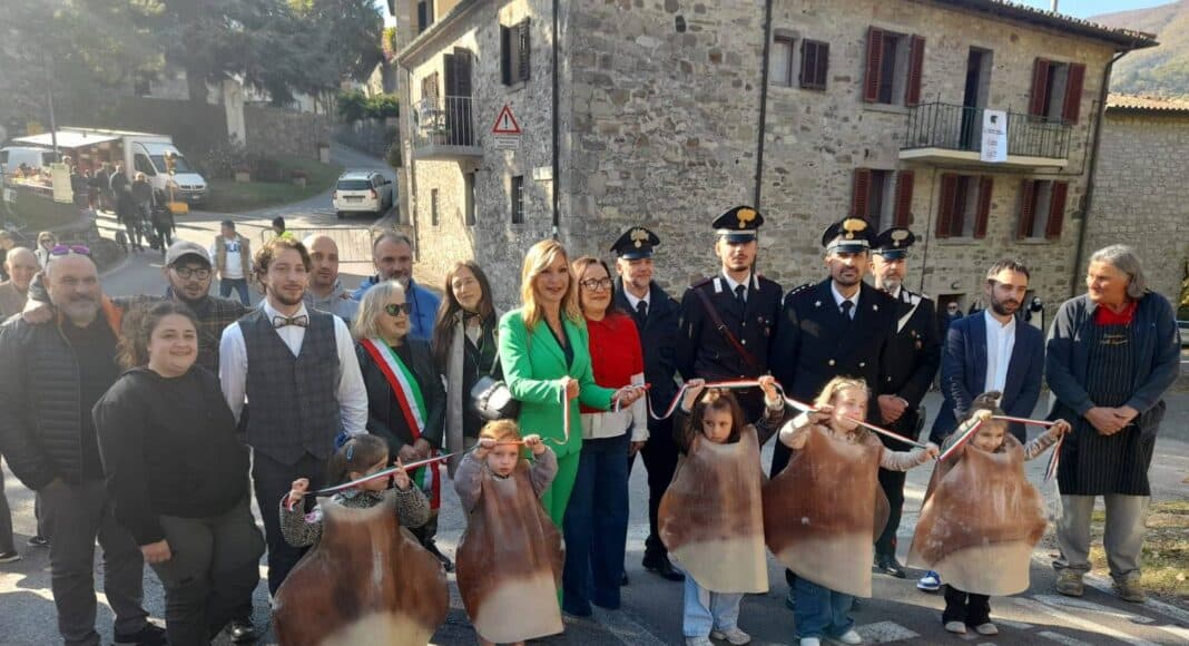 In migliaia alla Festa della Castagna di Caprese Michelangelo