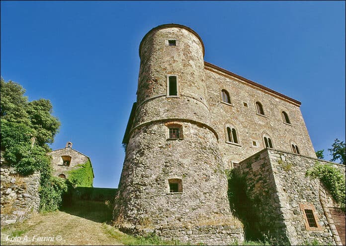 Il castello di Montauto Gian Paolo Scharf parlerà dei Barbolani di Montauto di Anghiari
