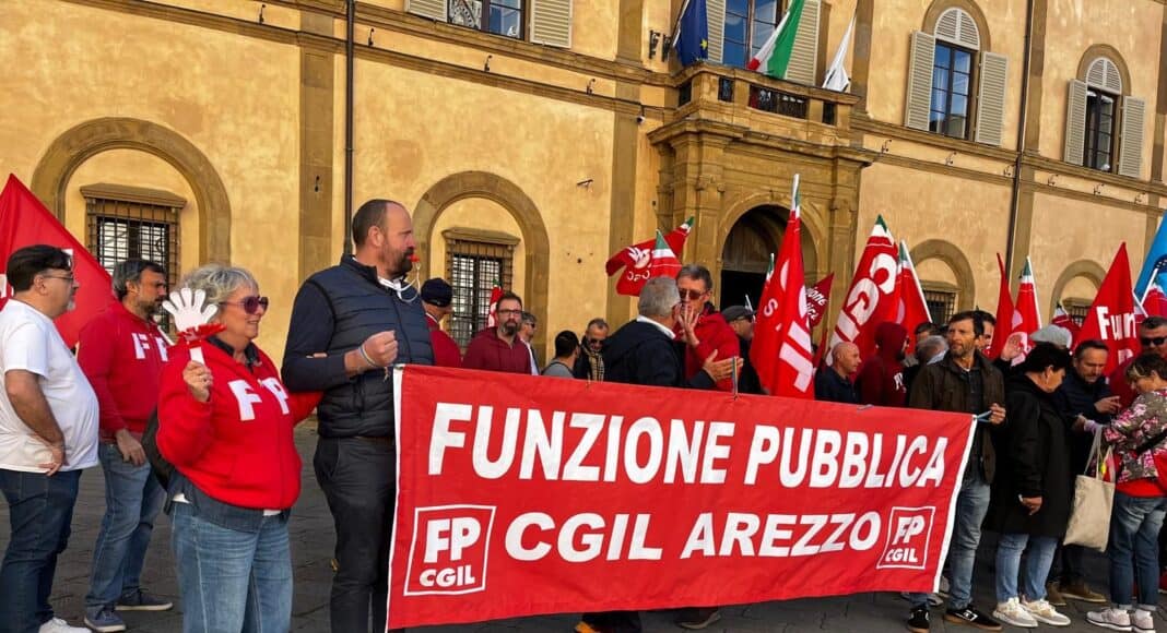 Arezzo a Siena per lo sciopero dei servizi ambientali della Asl