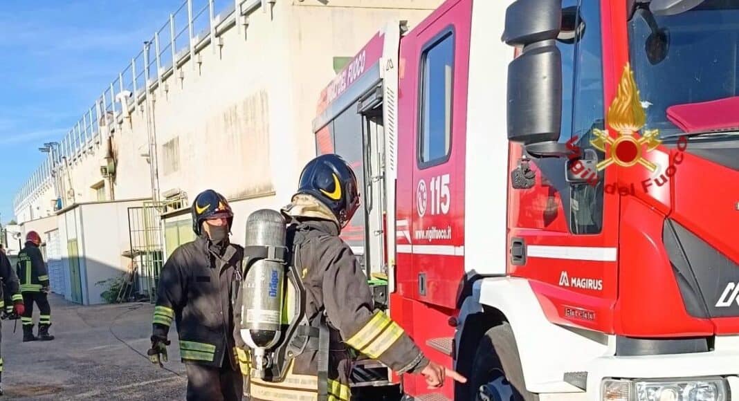 vvf-incendio-ditta-orafa