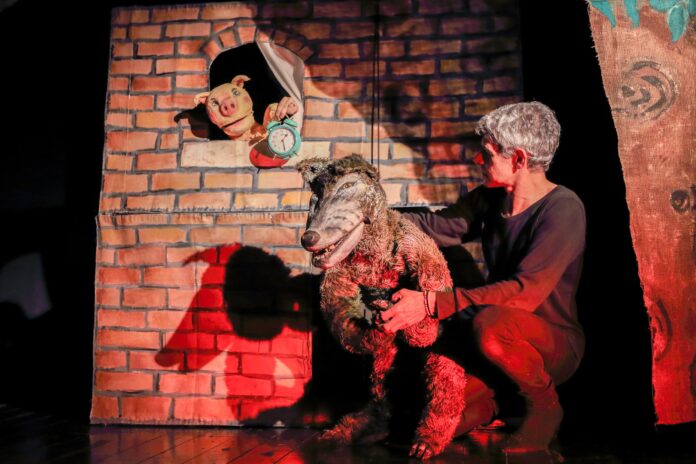 Auditorium Le Fornaci, in scena I tre porcellini per la rassegna kids
