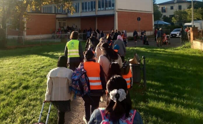 A scuola in Piedibus: 7.000 km percorsi e 1.000 kg di CO₂ risparmiati