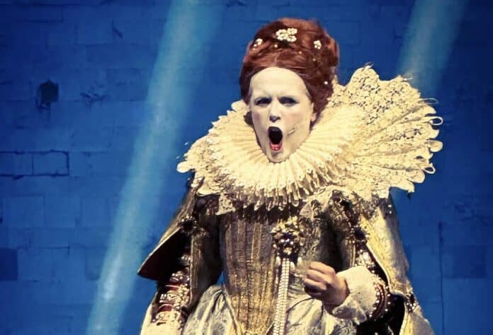 Al Teatro Petrarca il “Sogno di una notte di mezza estate”