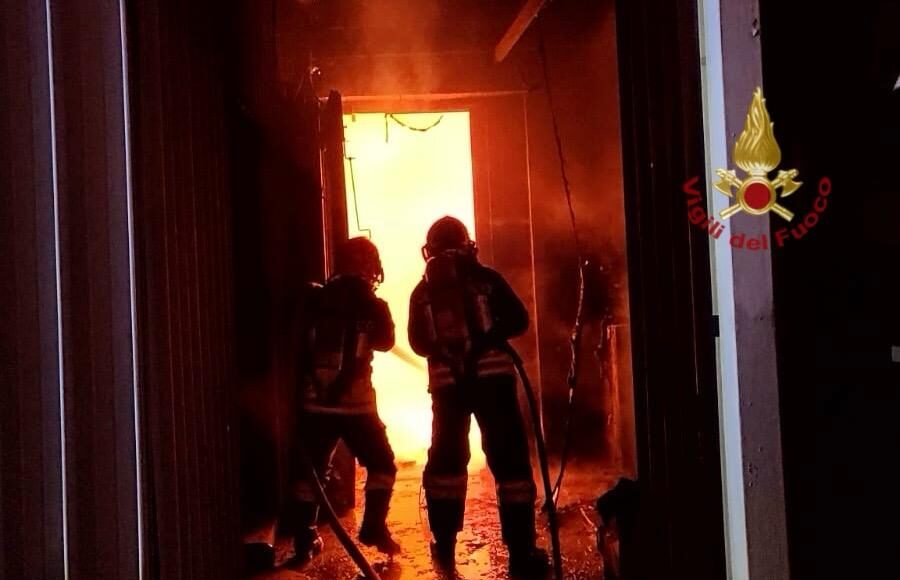 vvf_incendio_ditta_orafa