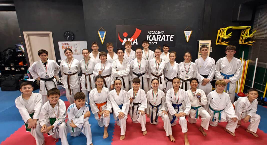 Accademia Karate Arezzo: Tredici medaglie al Campionato Nazionale AICS