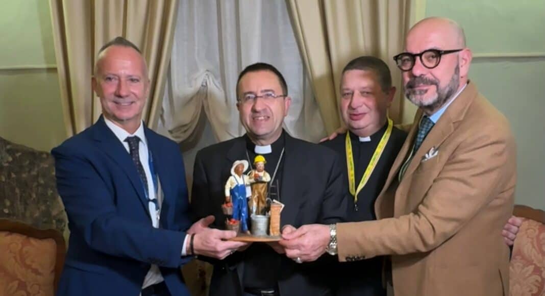 Confartigianato e Coldiretti: consegnano dono al Vescovo Migliavacca
