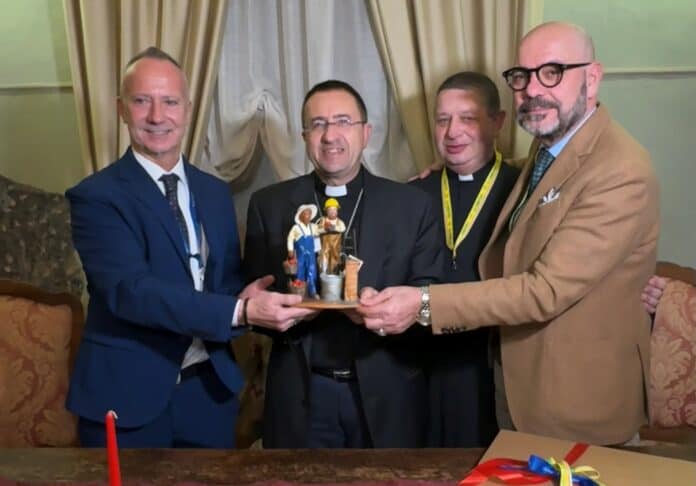Confartigianato e Coldiretti: consegnano dono al Vescovo Migliavacca