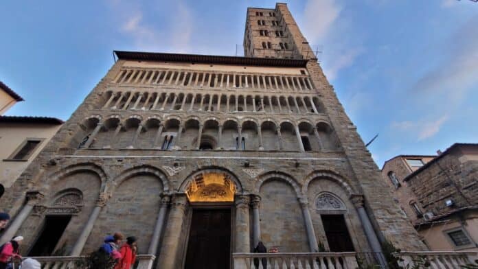 Concluso il restauro della facciata della Pieve di Santa Maria
