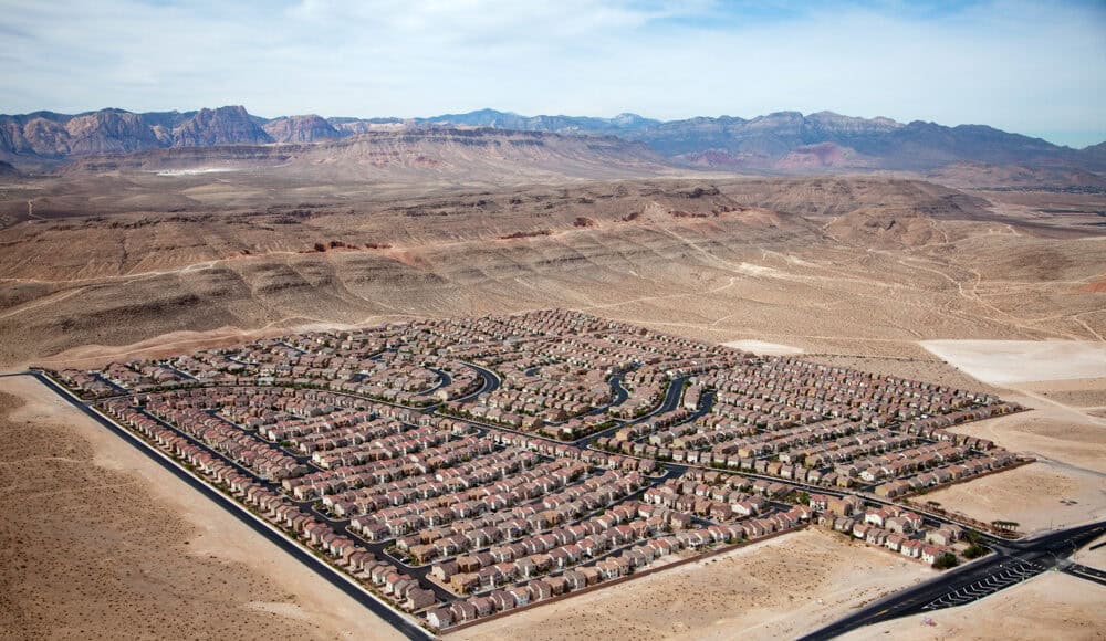 Valdarno al Museo delle Terre Nuove la mostra di Alex MacLean