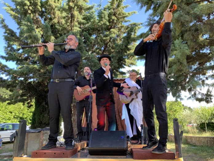 Foiano della Chiana il Petrolini che spiazza il Natale