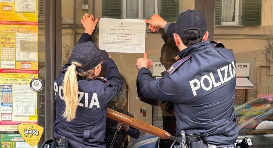 Disposta chiusura di un bar nel centro storico di San Giovanni