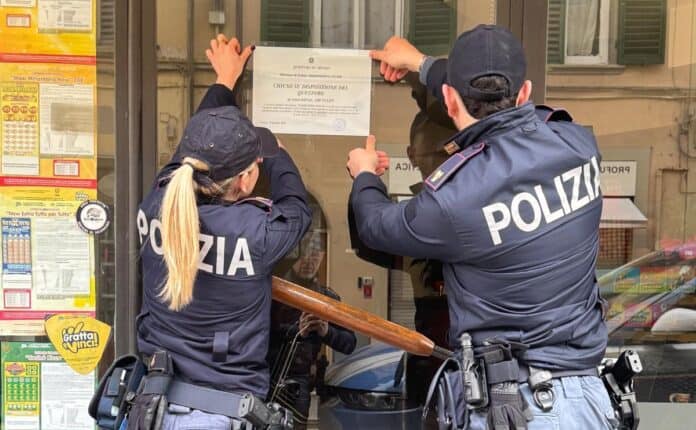 Disposta chiusura di un bar nel centro storico di San Giovanni