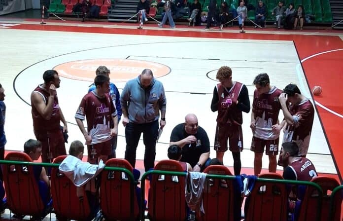 Il Basket Arezzo cede il passo al Junior Casale per 61-66
