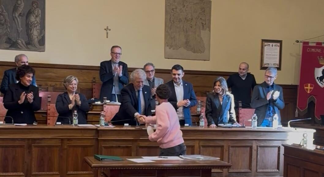 Il Consiglio Comunale di Arezzo premia il giovane atleta Matteo Fabbri
