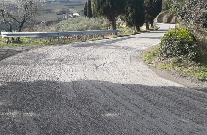 Cortona, maggiore sicurezza sulla strada comunale del Sodo