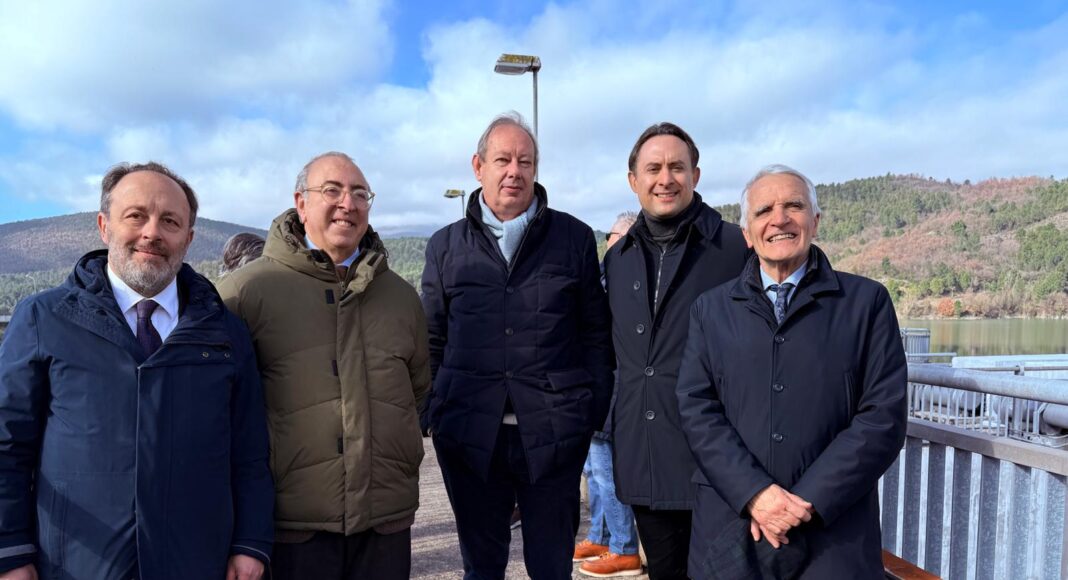 Il Prefetto Di Nuzzo e Alessandro Polcri in visita a Montedoglio