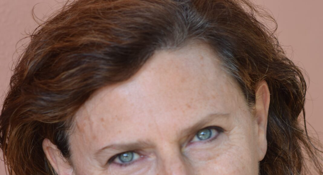 Alessandra Bedino in scena lo spettacolo “Tanto Gentile”