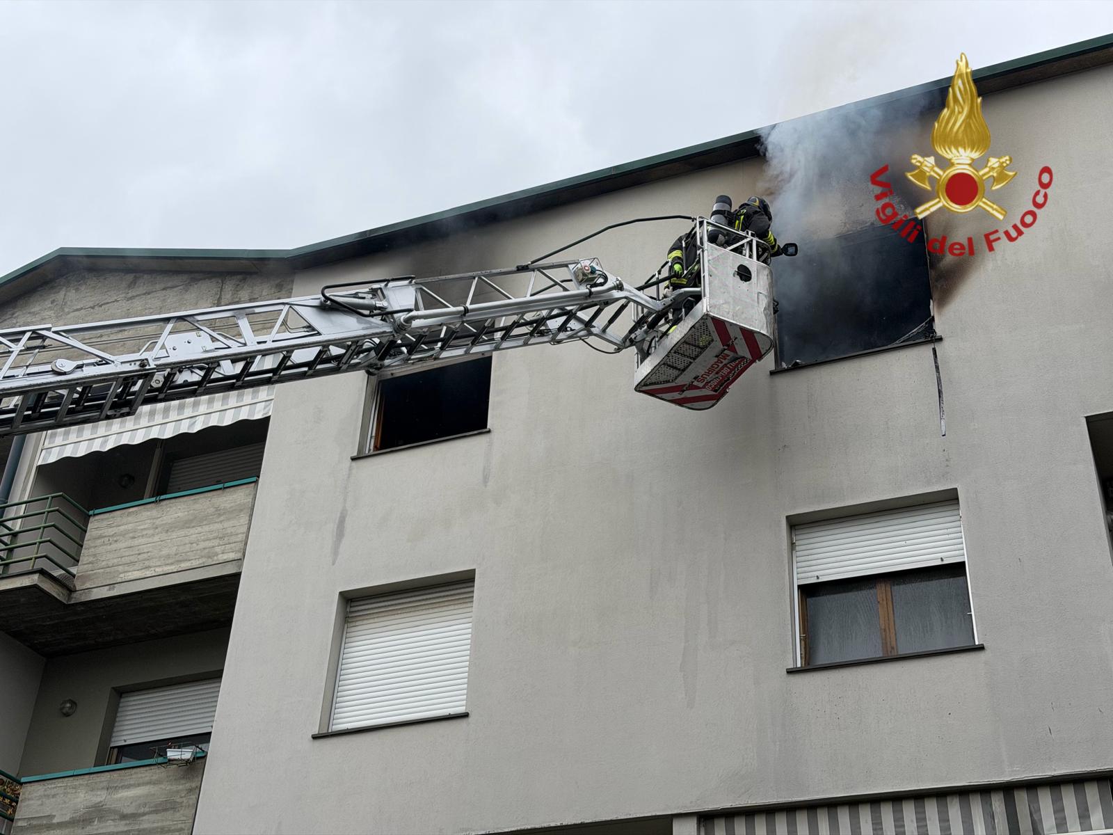 vvf-incendio-via-sirio