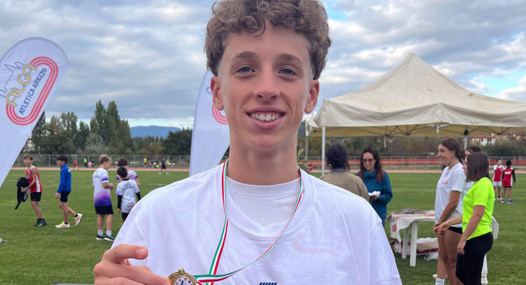 Mattia Falciani ha trionfato nel salto triplo con 12.73 metri