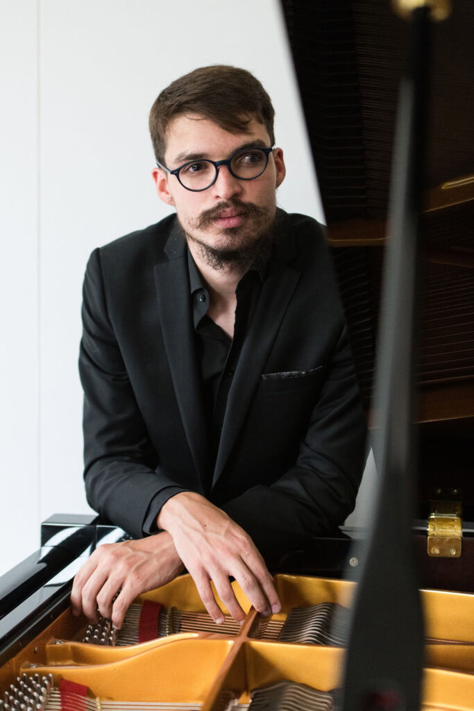 Ad Arezzo il violinista Noah Spalvieri e la pianista Émile Chandellier