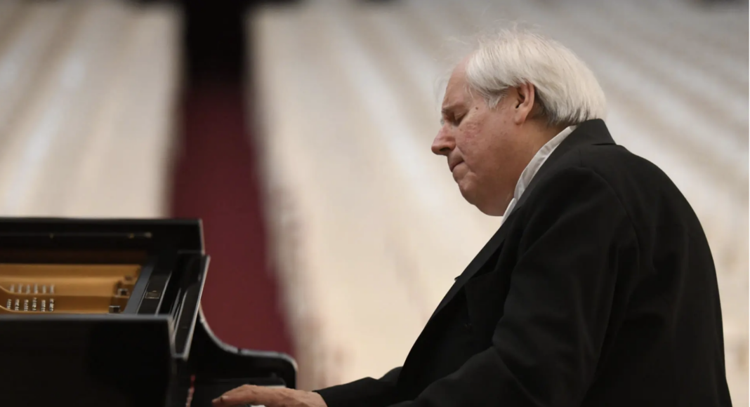 Il grande pianista Grigory Sokolov al Teatro Petrarca